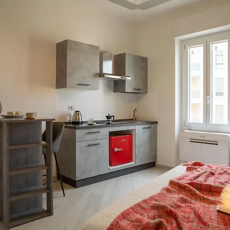 Le Tre Lune Apartment *